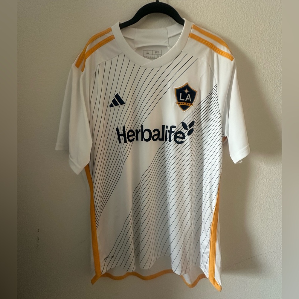 Men’s LA galaxy jersey